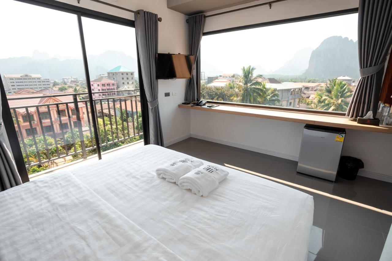 M&M Hotel Vang Vieng Bagian luar foto