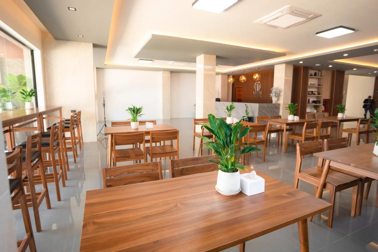 M&M Hotel Vang Vieng Bagian luar foto