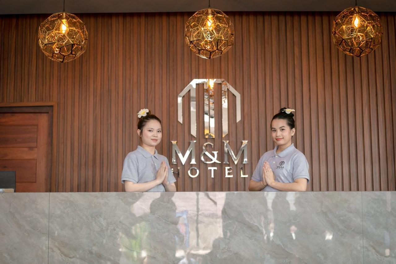 M&M Hotel Vang Vieng Bagian luar foto
